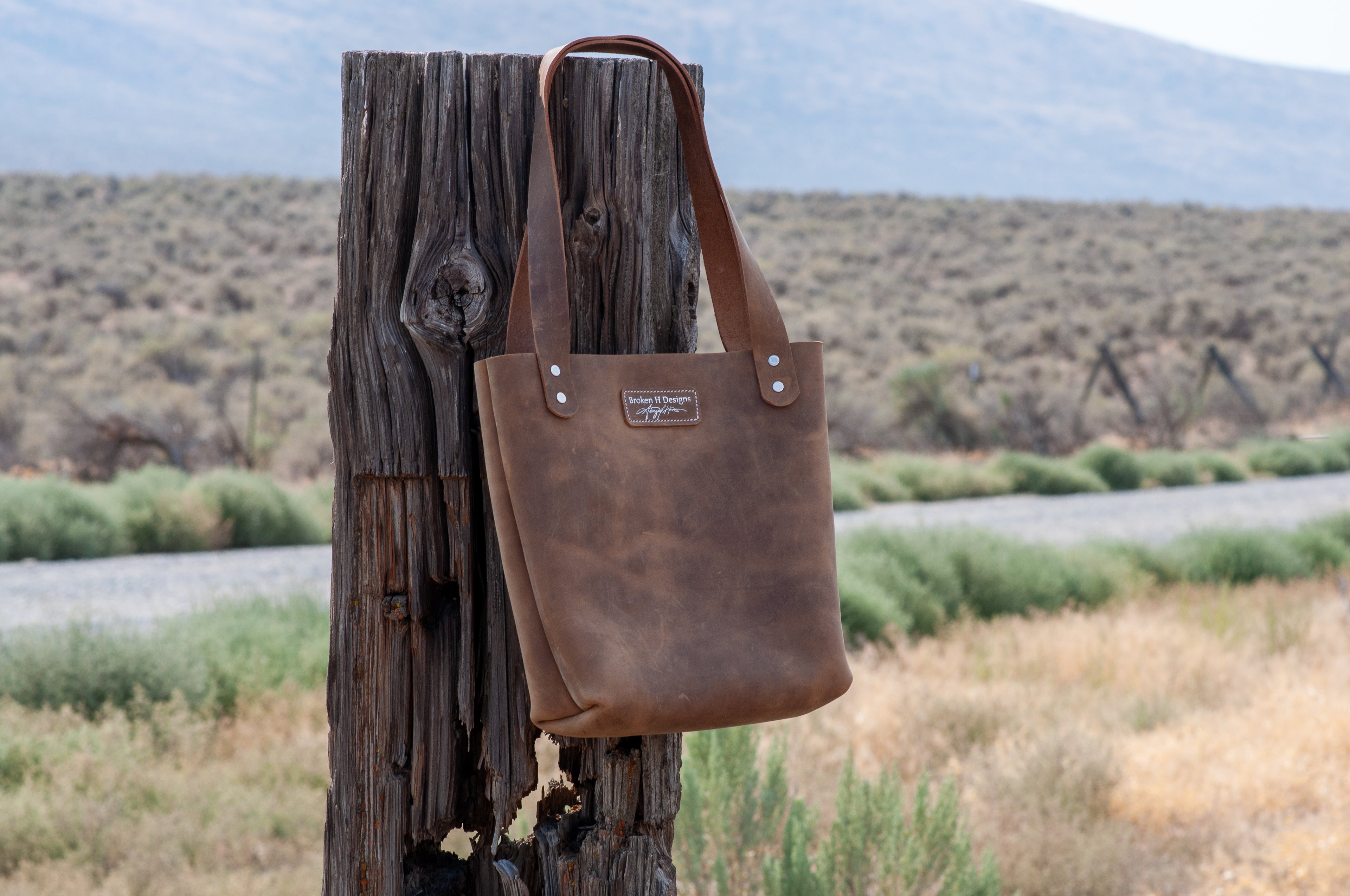Lupine Mini Leather Tote